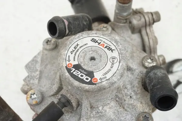 Gebruikte Fiat OE LPG-kit voor Punto Evo 1.4 16V Grande image 6