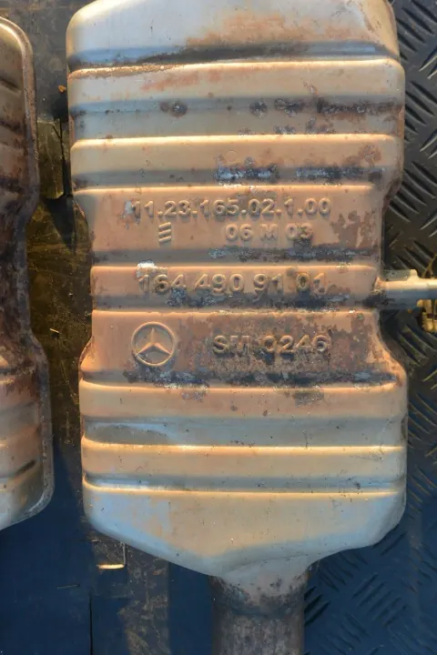 Mercedes OEM 1644900015 Silenciador Central Esquerdo/Direito image 3