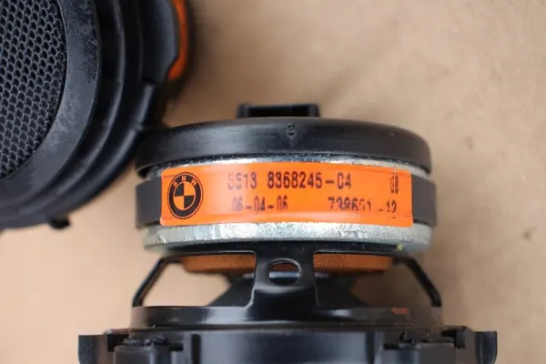 Altavoces puertas traseras BMW 8368245 para E46 image 3