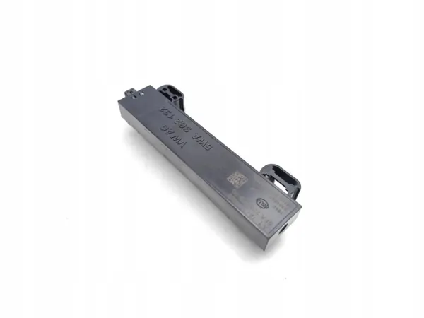 Antenne intérieure Audi A3 OEM 5FA224075 (2020-2024) image 3