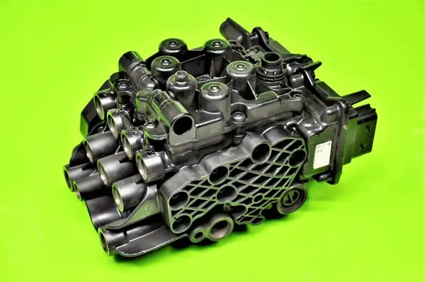 Válvula de Secado Mercedes OEM A0004461664 - Usada image 2