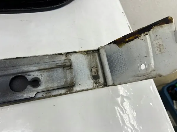 Rail de guidage porte coulissante droite OEM 9822930080 image 5