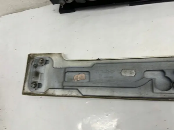 Rail de guidage porte coulissante droite OEM 9822930080 image 7