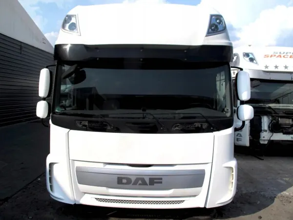 DAF XF 106 Euro 6 SSC 440 Automatisch Cabine image 2