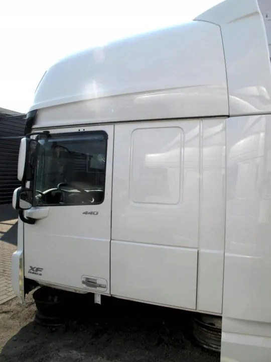 DAF XF 106 Euro 6 SSC 440 Automatisch Cabine image 3