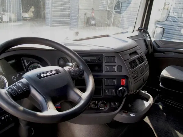 DAF XF 106 Euro 6 SSC 440 Automatisch Cabine image 6