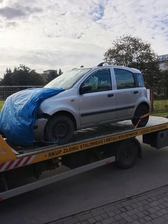 OEM 12527905 Begagnad slutljuddämpare Fiat Panda II 1.2b image 3