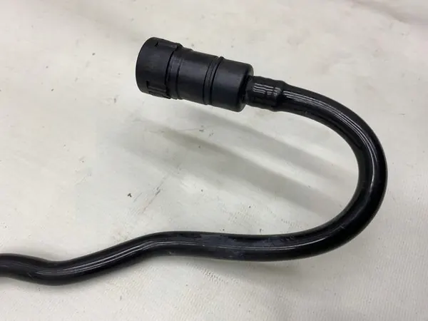 Volvo Kohlefilterkabel OEM 32312087 - Gebraucht image 3