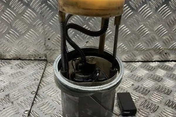 Bomba de Combustível VW TOURAN 1.9L Diesel 2008 OEM 1T0919050B image 3