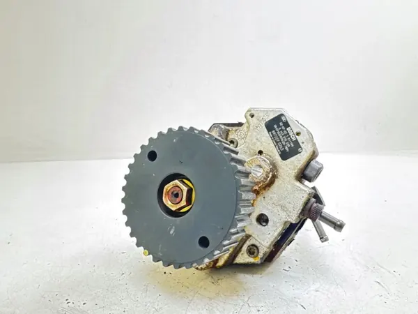 2003 Honda Civic Brandstofpomp image 1