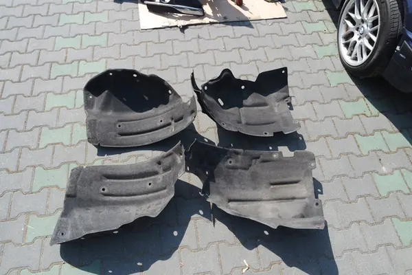 MEGANE IV Right Front Wheel Arch Original image 2