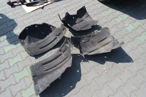 MEGANE IV Right Front Wheel Arch Original image 4