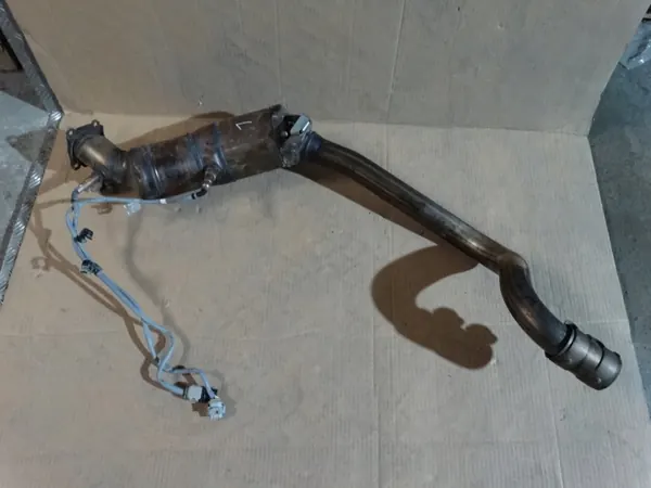 Vänster katalysator OEM 97011370501 Porsche Panamera image 2