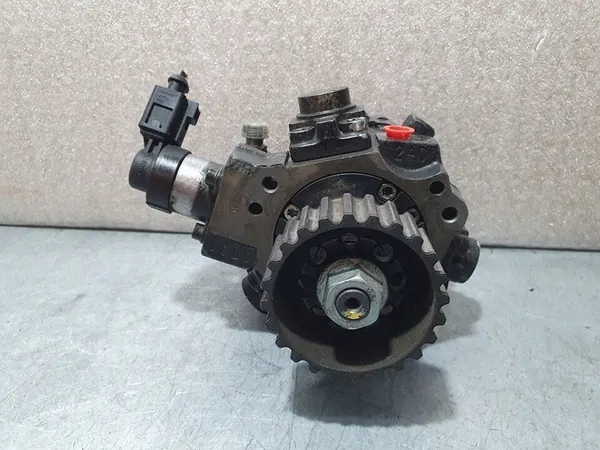 Kraftstoffpumpe Audi A5 Q7 A6 A4 Touareg 2.7 3.0 TDI image 2