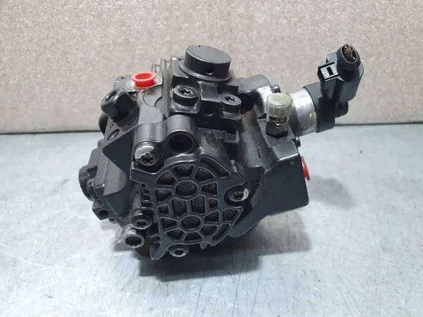 Kraftstoffpumpe Audi A5 Q7 A6 A4 Touareg 2.7 3.0 TDI image 3