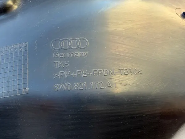 Rechter vorderer Radlauf OEM 8W0821172A Audi A4 B9 image 3