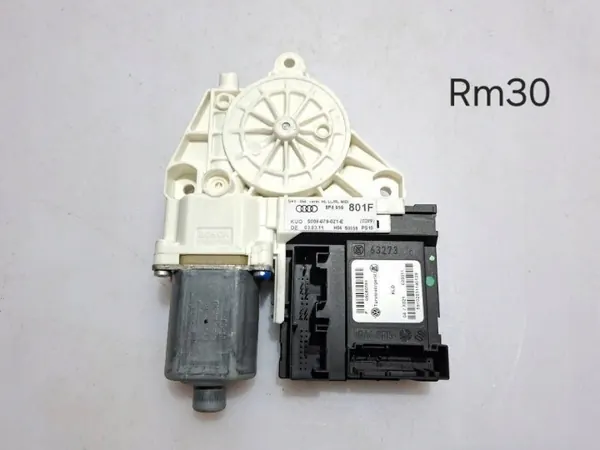 Audi A3 8P0 2011 linkes hinteres Fensterhebermotor 8P4959801F image 2