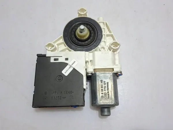 Audi A3 8P0 2011 linkes hinteres Fensterhebermotor 8P4959801F image 5