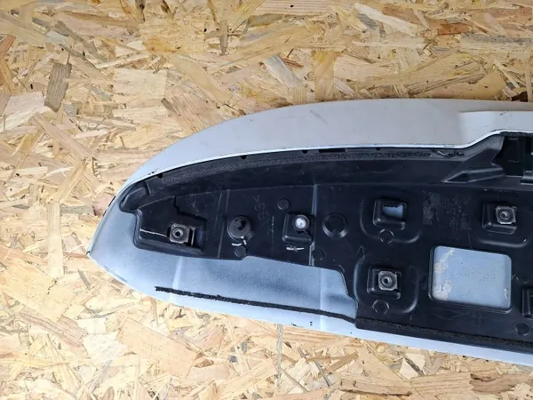 Spoiler porta-bagagens OEM 960303105R para Renault Clio IV image 8