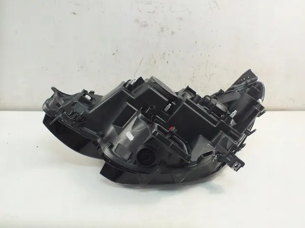 Oikea Ajovalo Renault Megane IV image 7