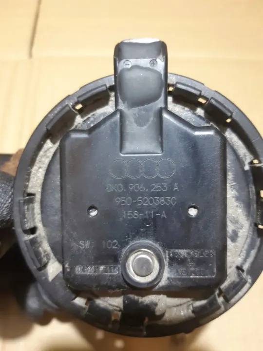 Soupape Filtre à Charbon Audi A6 C7 OEM 8K0906253A image 7