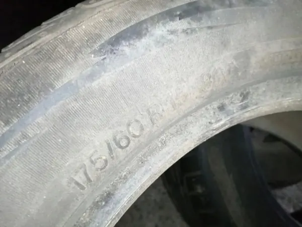 VW Golf VIII Heckgepäckgitter OEM 17560R15 image 3
