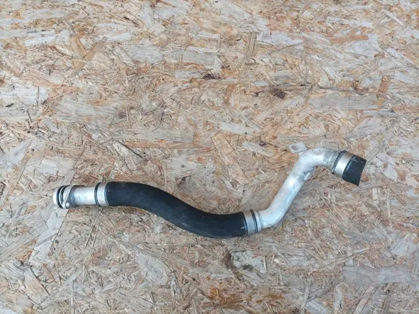 Olieleiding Mercedes GT AMG OEM A1781800720 - Gebruikt image 3