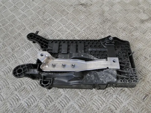 Suporte bateria OEM 2Q0915331 Skoda OE - Usado image 3