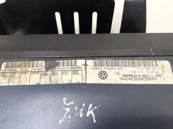 Gebrauchter Volkswagen OE Verstärker OEM 1Y0035456 image 4