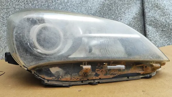 TOYOTA YARIS III Faro Derecho, OEM 81130-0DA30 image 5