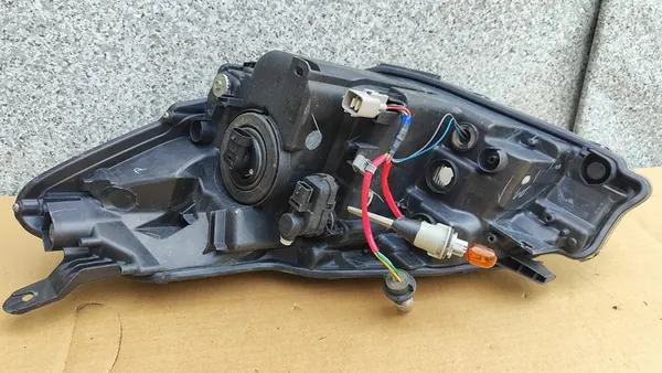 TOYOTA YARIS III Faro Derecho, OEM 81130-0DA30 image 8