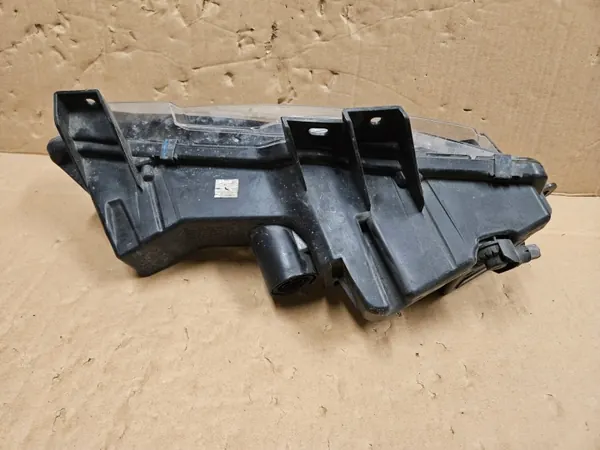 Tesla OEM 1077395-00-D Linker Halogen LED DRL image 3