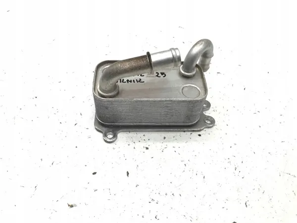 Refroidisseur d'huile moteur OEM 109768-NRT40 BYD Seal 2024-2025 image 2