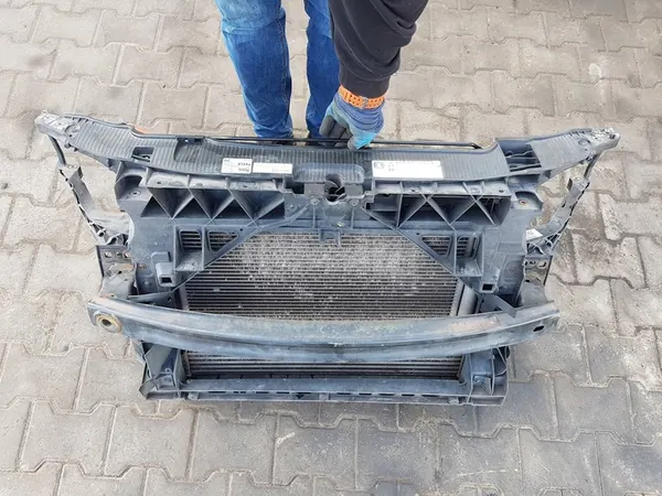 SEAT IBIZA 4 IV 6J 08-12 1.2 TDI Ventilador de Radiador Frontal image 2