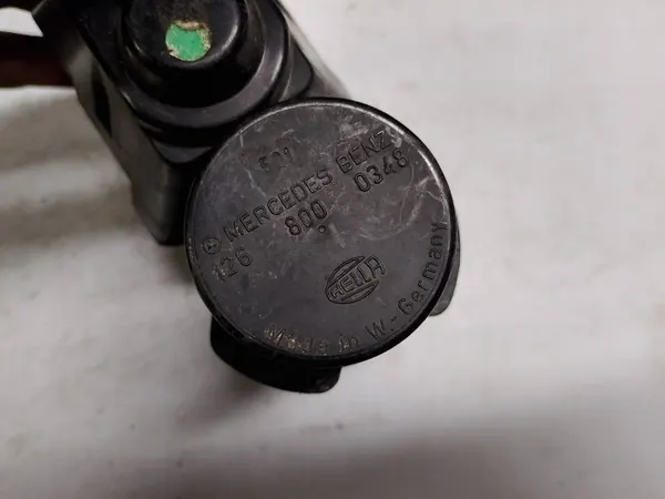 Pompe de verrouillage central Mercedes S W126 OEM 1268000348 image 5