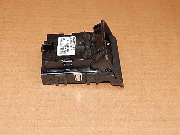 Levier de frein à main OEM A2469050451 pour Infiniti Q30/QX30 image 6