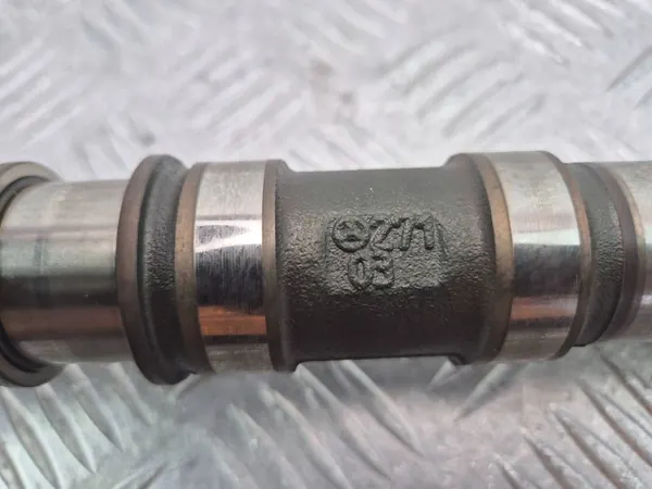 Árbol de levas Mercedes E200 CGI W212 A2710503347 image 2