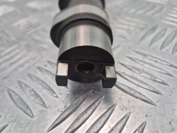 Árbol de levas Mercedes E200 CGI W212 A2710503347 image 9