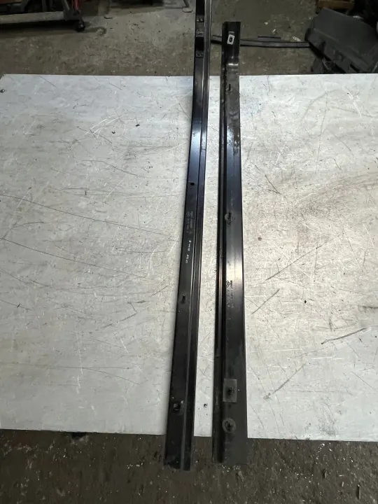 Midden+Boven Deurgeleider OEM 777600001R/745900003R image 3