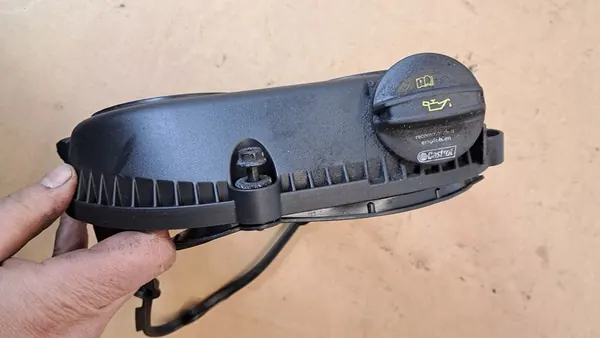 AUDI A3 8V GOLF VII Täckning Kamrem 2.0 TFSI 06K103269D image 4