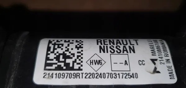 Radiador OEM 214109709R para Duster 2025 - Usado image 4