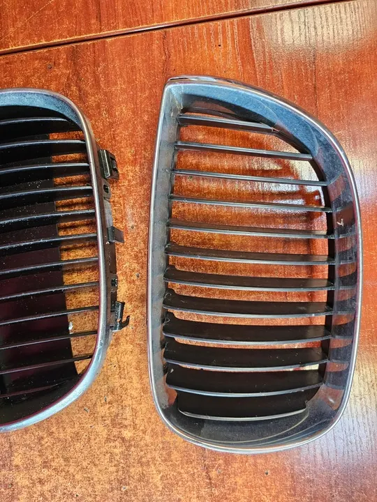 Left Grille POLCAR 2001051J image 5