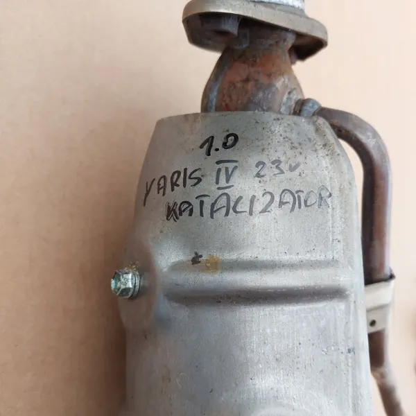 Toyota Yaris P1 1.0 Katalysator OEM 250510J010 image 4