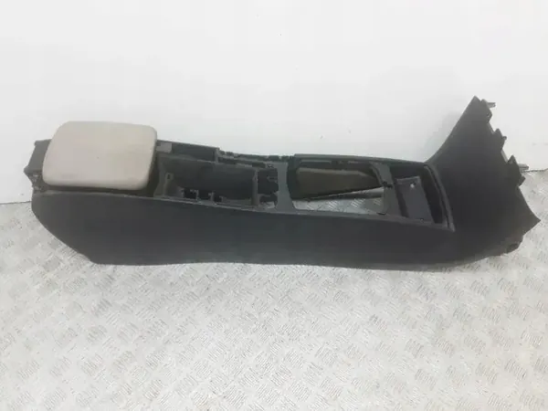 Apoio de Braço Volvo S40 I OEM 30755375 - Usado image 8