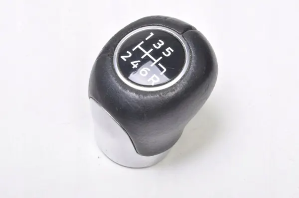 Ford Fiesta MK8 Versnellingspookhoes OEM 360485 image 3