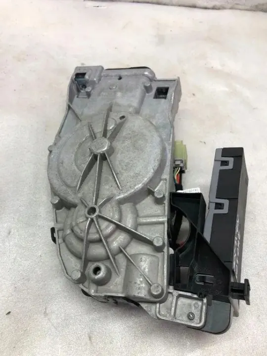 Mercedes-Benz Hydraulikpumpe OEM A0999064703 Gebraucht image 3