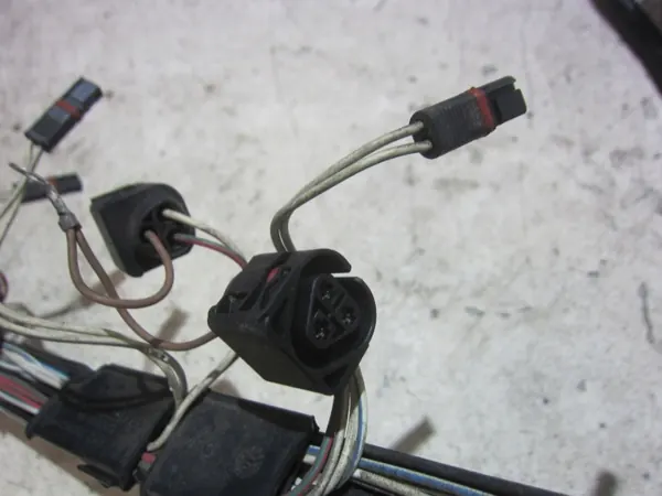Harness Motor BMW OEM 12517646881 para 335i N55 image 3