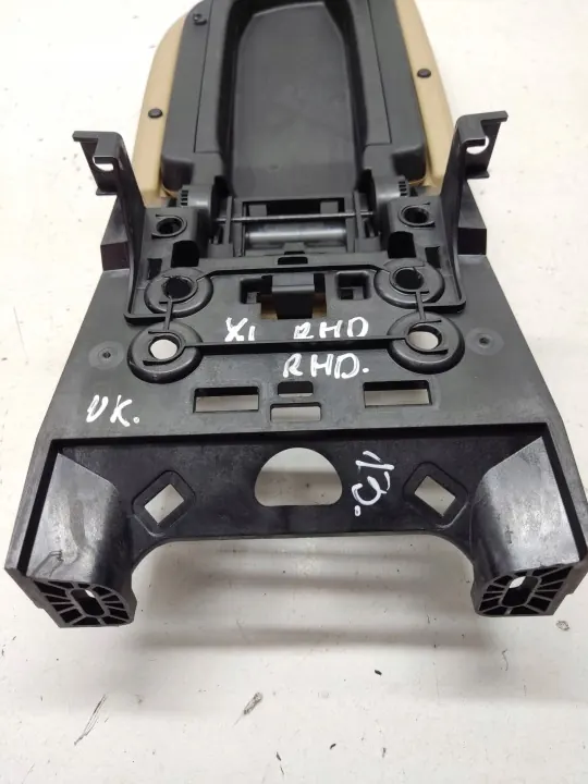 Apoio de braço consola central BMW X1 E84 2012 OEM 105006094 image 8