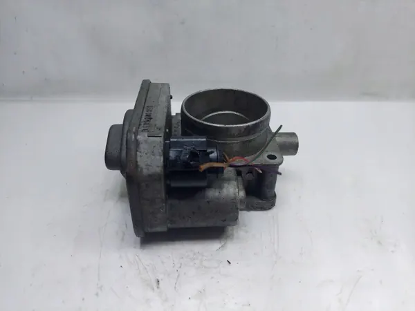 Gasklep OEM 038128063C voor VW Golf IV 1.9 SDI image 4