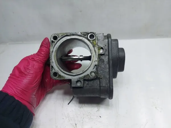 Gasklep OEM 038128063C voor VW Golf IV 1.9 SDI image 6
